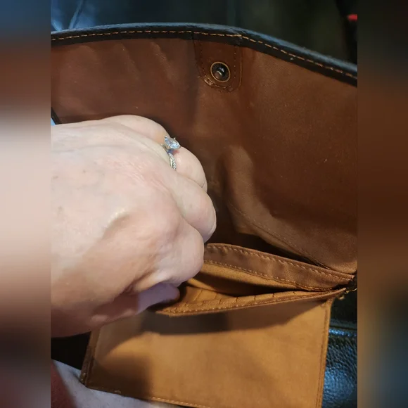 Florida Fighting Gators University of Florida ~The Swamp~ U of F Fossil wallet - Picture 2 of 12